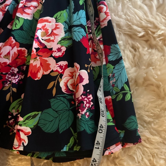 Lucille Tea Dress from Hearts & Roses London - Picture 11 of 11